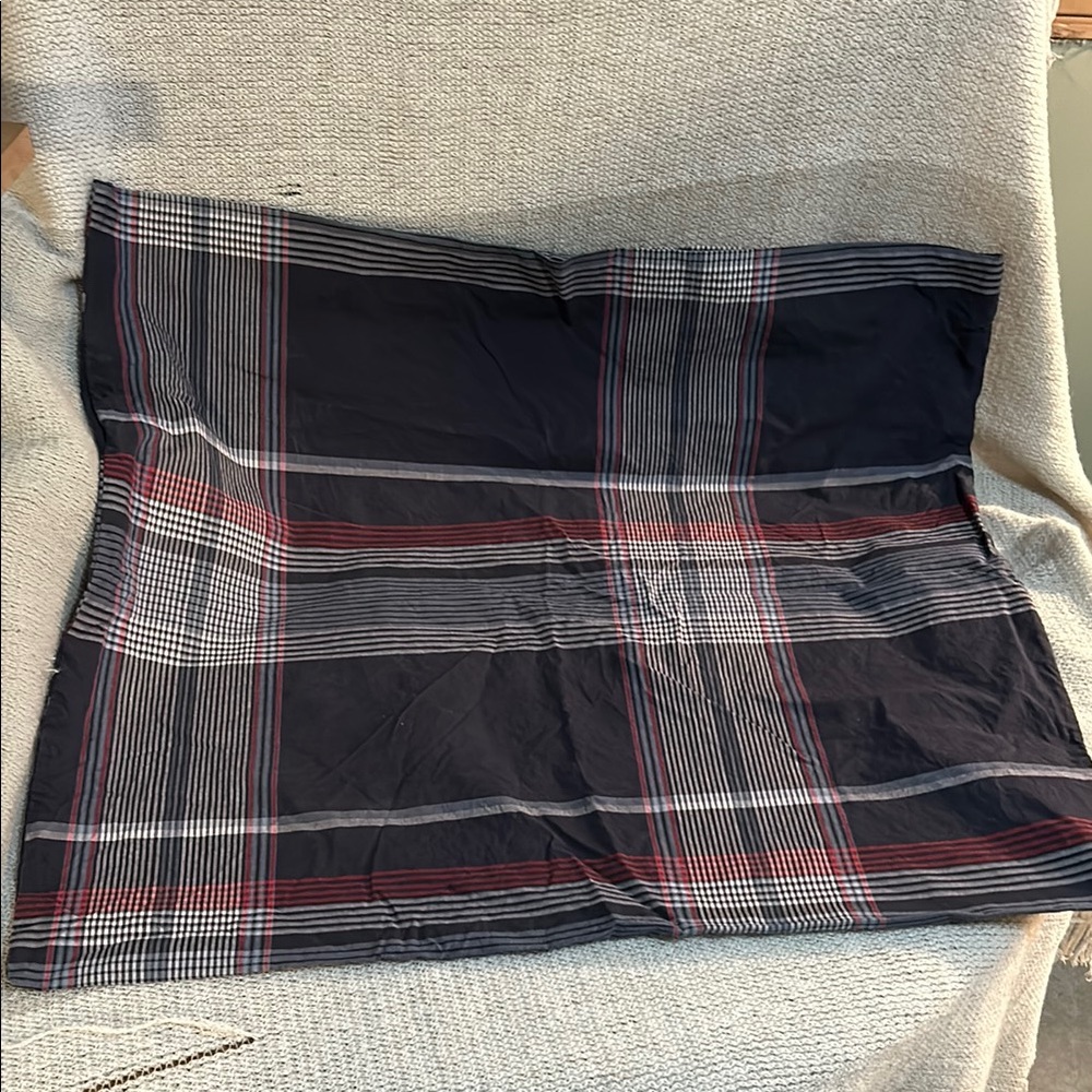 Set of 2 Red, White and Blue Pillow Cases
